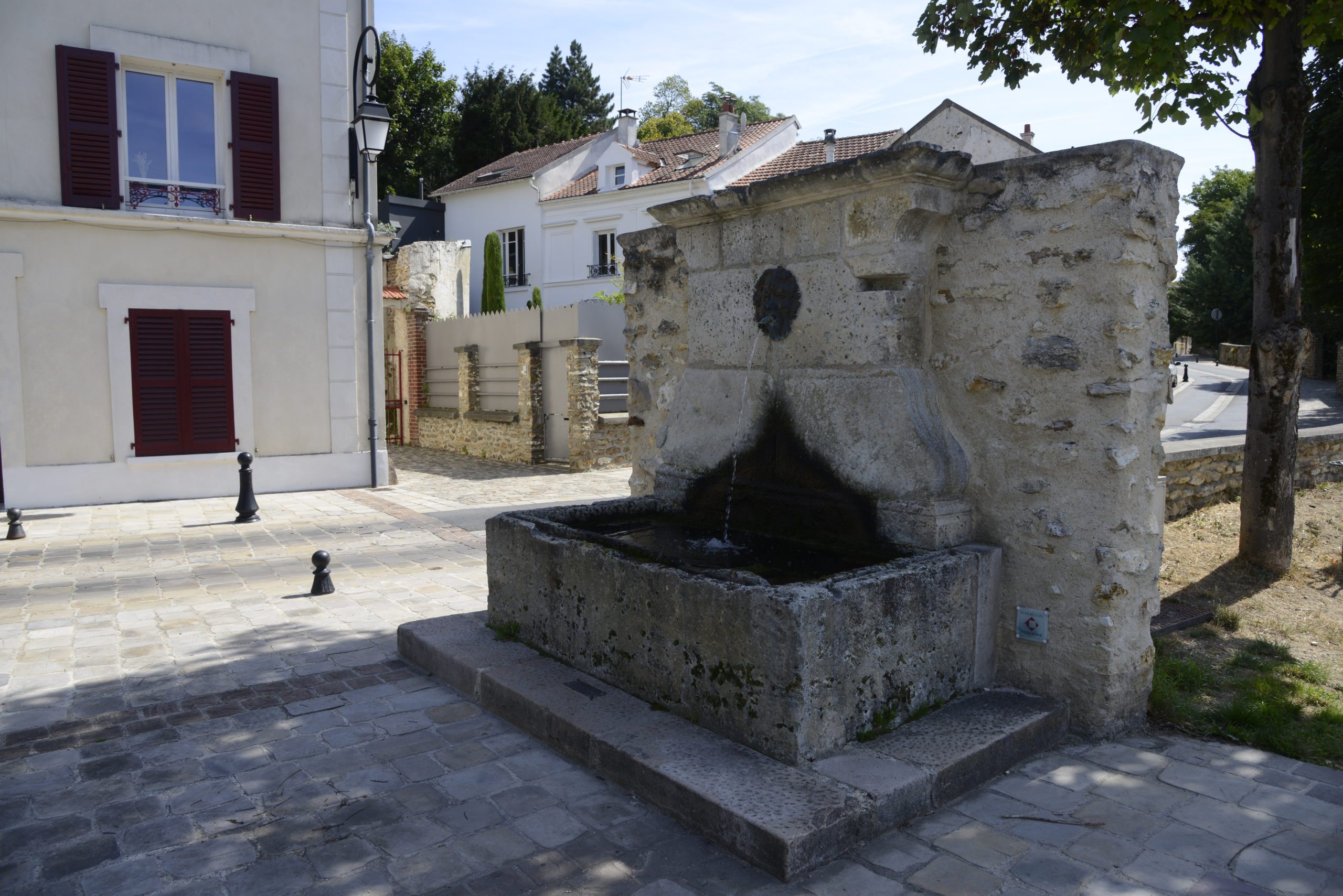 fontaine saint-prix